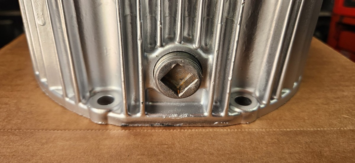 Nissan 90- 96 300zx Skyline r200V Finned Differential Cover Z32