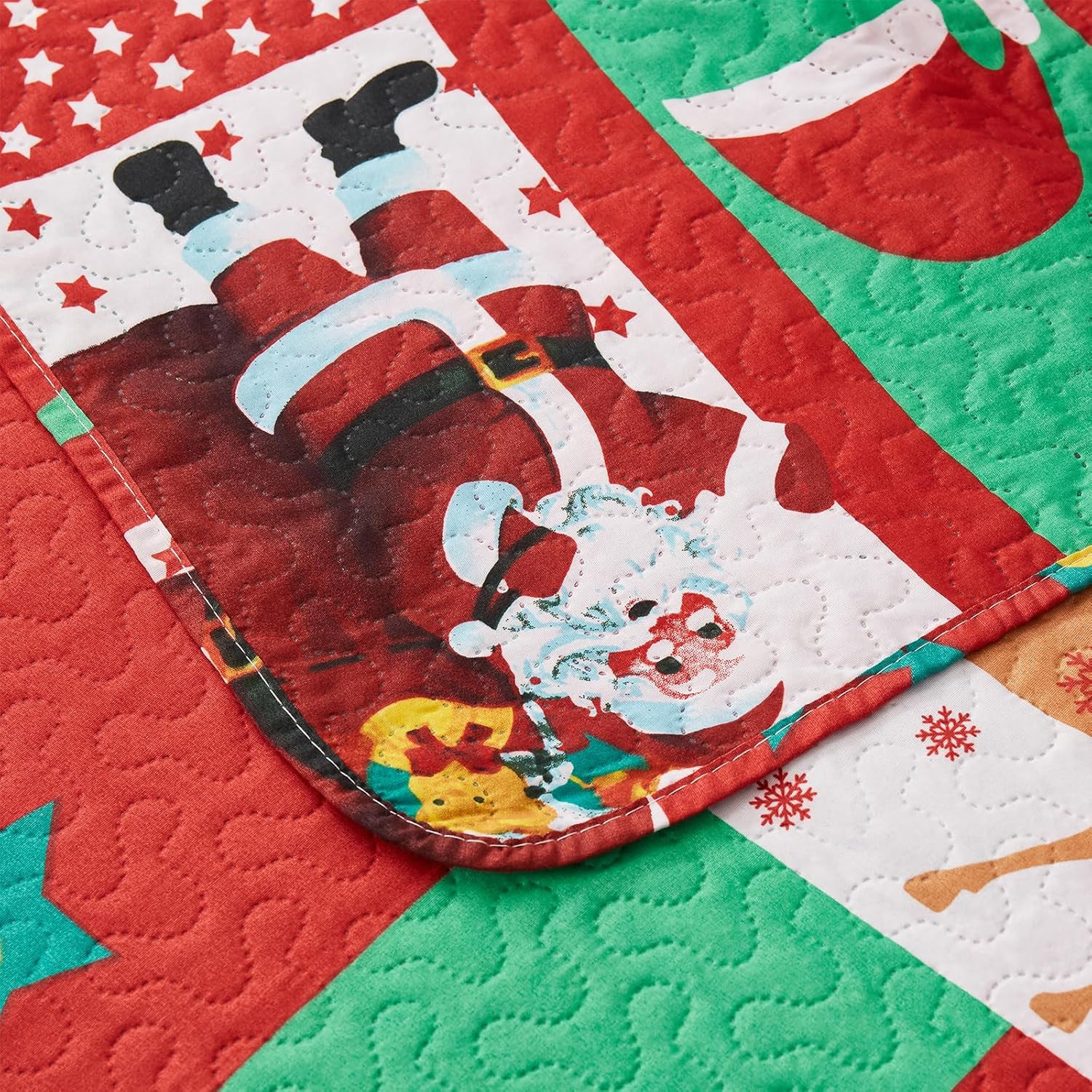 King Size Christmas Quilt Set, Santa Claus Reindeer Bedspread with 2 Pillow Sham