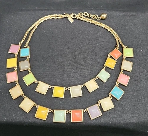 COLLANA KATE SPADE NEW YORK TUTTI FRUTTI MULTICOLORE QUADRATA SMALTATA STRATIFICATA