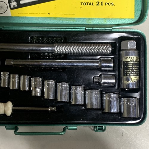 K-Mart Homeowners 21-pc SAE 1/4 & 3/8 Inch Drive Socket Set - Picture 5 of 10