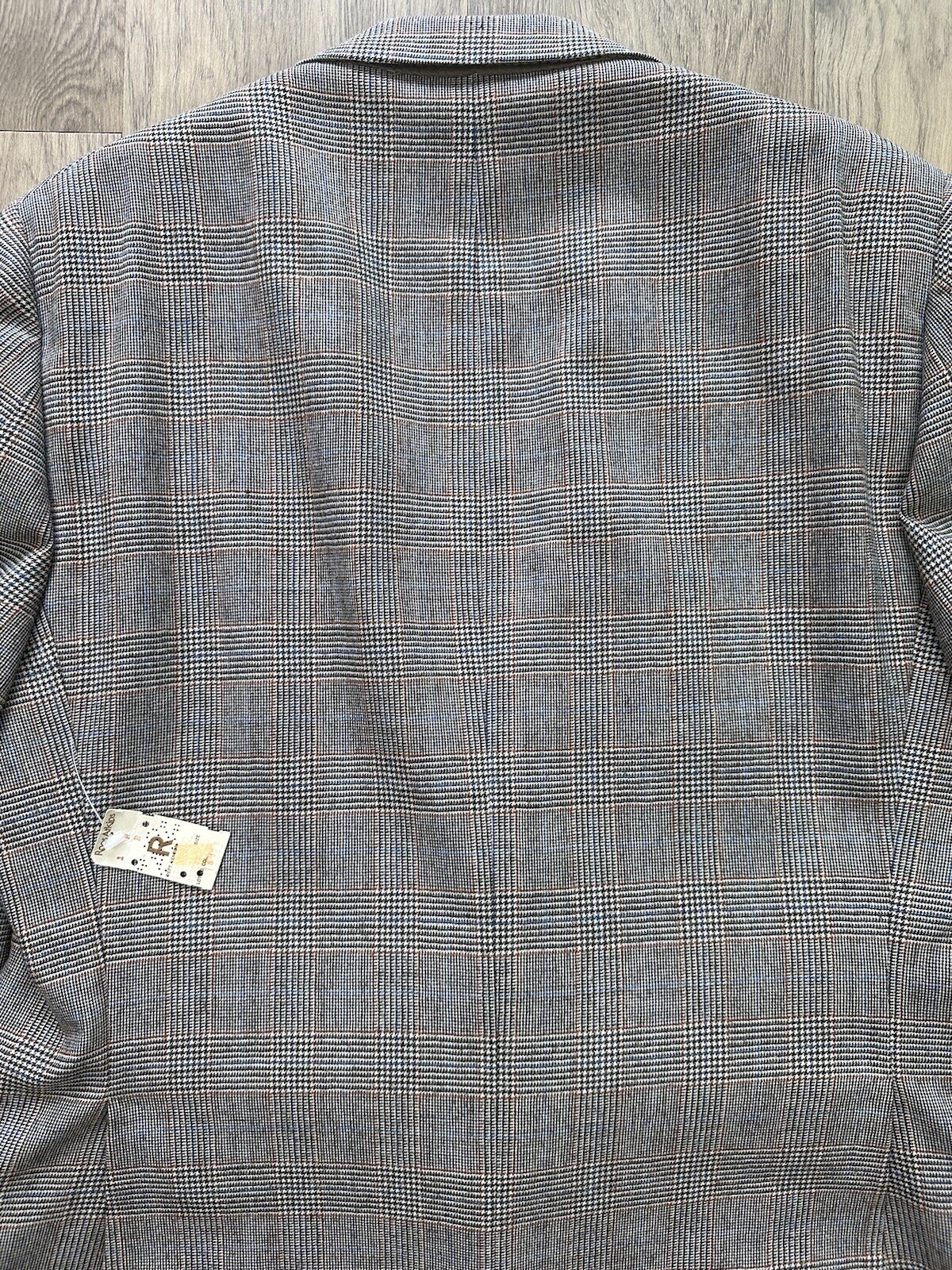 Picture 8 of 18