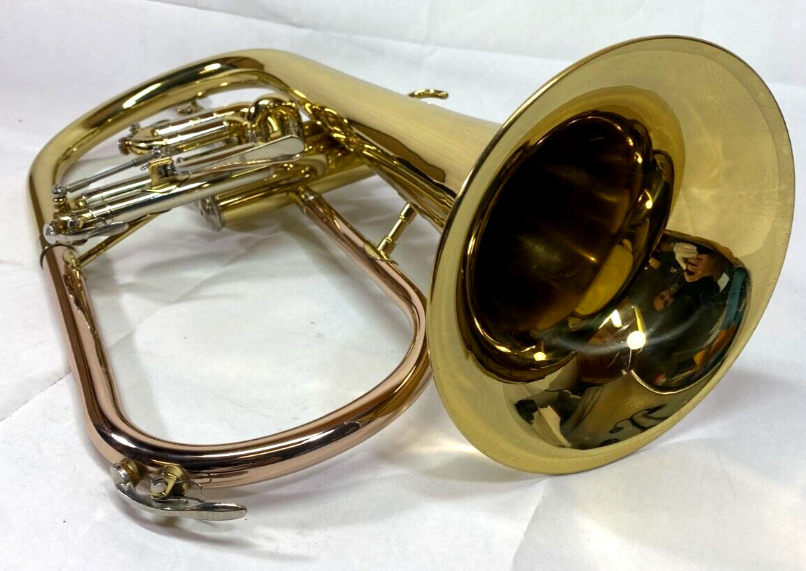 Bach Aristocrat FH600 Series Intermediate Flugelhorn Clear Lacquer w