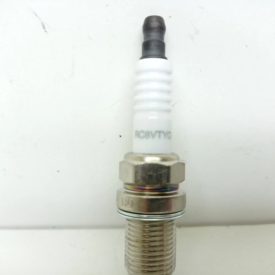 CANDELA ACCENSIONE 3 PUNTE AUDI A3 - A4 CHAMPION RC8VTYC4 Foto 2 de 4