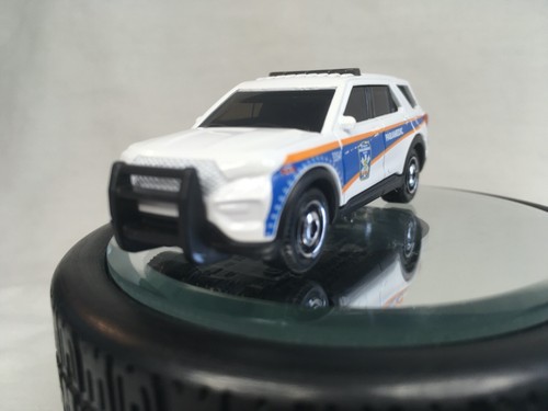 Matchbox Power Grab - 2023 Ford Police Interceptor Utility - Regional Paramedic - Picture 4 of 9