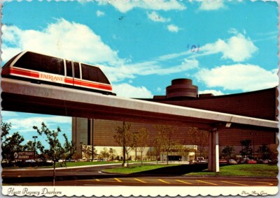 Vintage card, Hyatt Regency Dearborn, flagship hotel w/ people monorail   PC0513