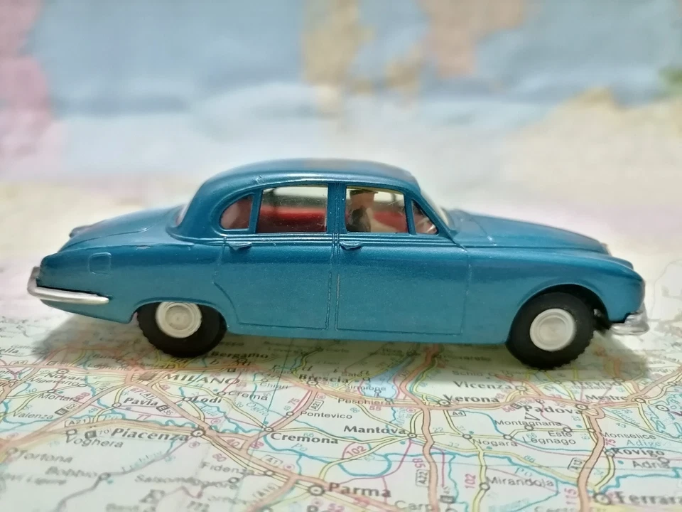 JAGUAR S Type - Vintage Scala 1/42 , Spot-On 276 Made in N. Ireland 1964 - Immagine 3 di 4