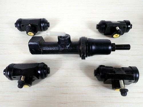 Hydraulischer Bremsensatz por Steyr Haflinger Bremspumpe 4 Zylinder Rad - Bild 2 von 5