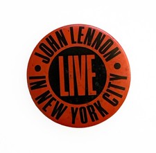 ∞ Vtg JOHN LENNON LIVE In New York City PROMO Button Yoko Ono Beatles ERA 1986 ∞ ∞ Vtg JOHN LENNON LIVE In New York City PROMO Button Yoko Ono Beatles ERA 1986 ∞