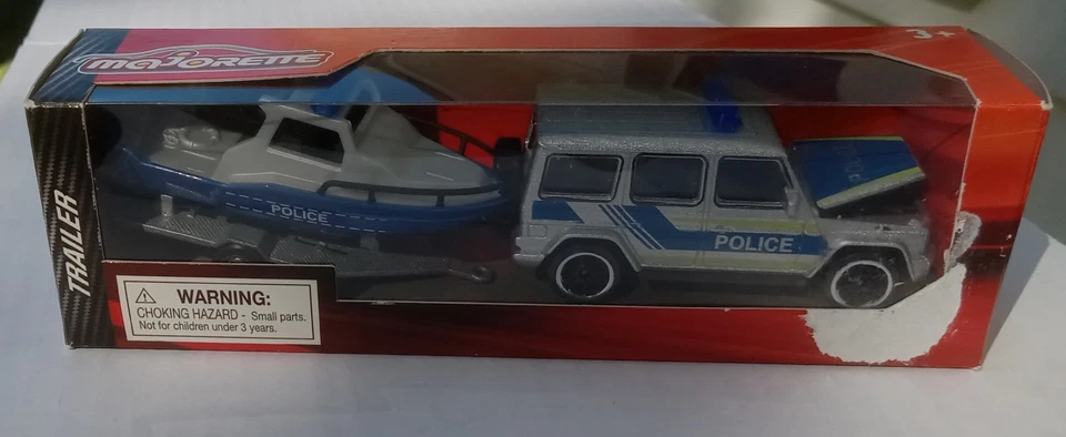 Mercedes-Benz AMG G63 remolque para vagones y barcos - Majorette 1:64 - Juego de camiones de policía Foto 3 de 4
