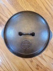 Griswold #10 button top logo cast iron skillet lid
