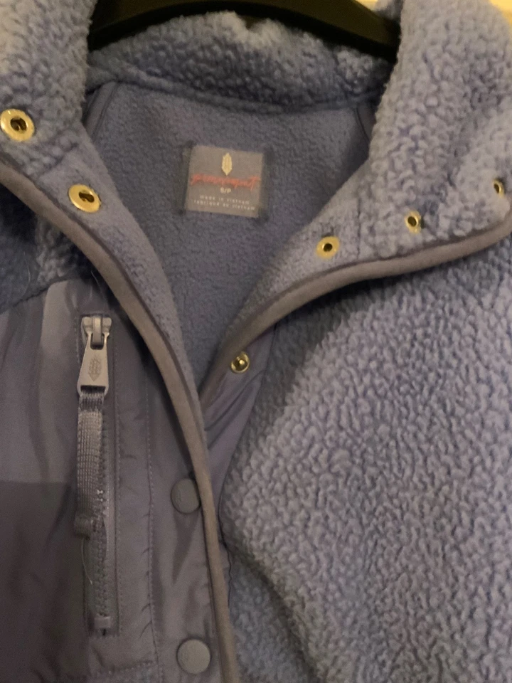 FREE PEOPLE Movement 'Hit The Slopes' Fleece Jacket lavender blue, small RRP£158 - Image 3 of 4