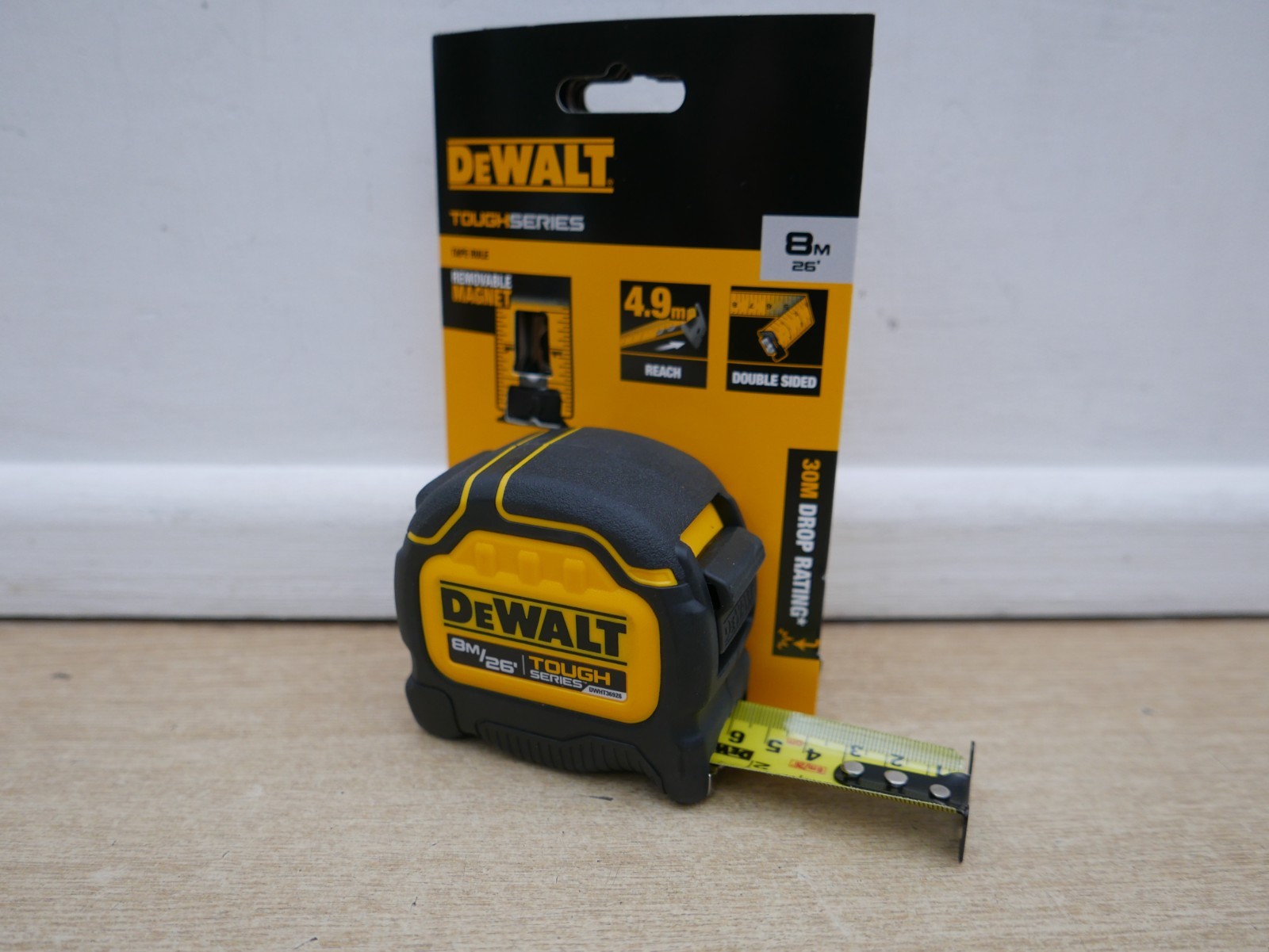 DeWALT DWHT36926-5 8M/26' TOUGHSERIES 32MM WIDTH TAPE MEASURE 4.9M REACH