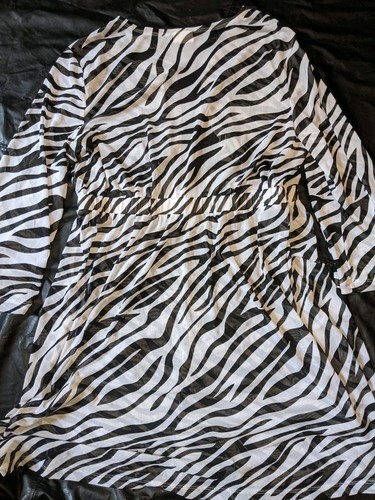 Wave Zone Cover Up Zebra Print Size Medium Polyester Pullover Beach Cover Up - Picture 3 of 24
