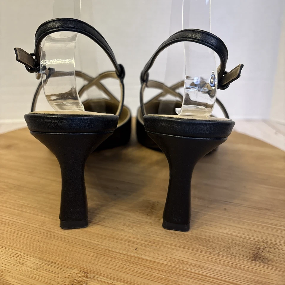 Zapatos de tacón Naturalizer Tahira de cuero liso negro talla 9 M Foto 3 de 4