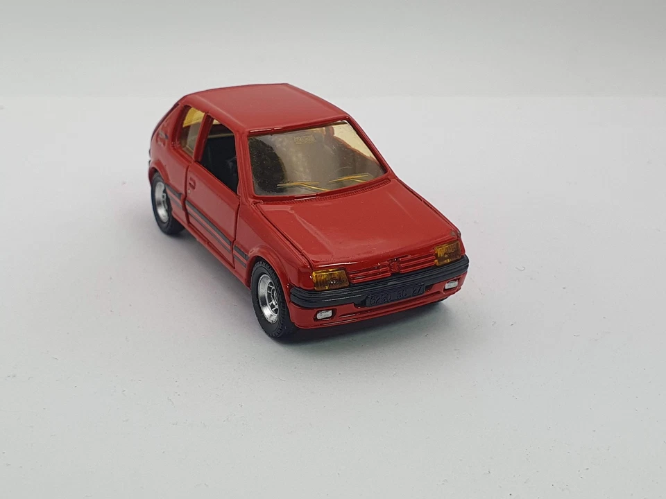 Peugeot 205 GTI Solido 1/43 - Immagine 4 di 4