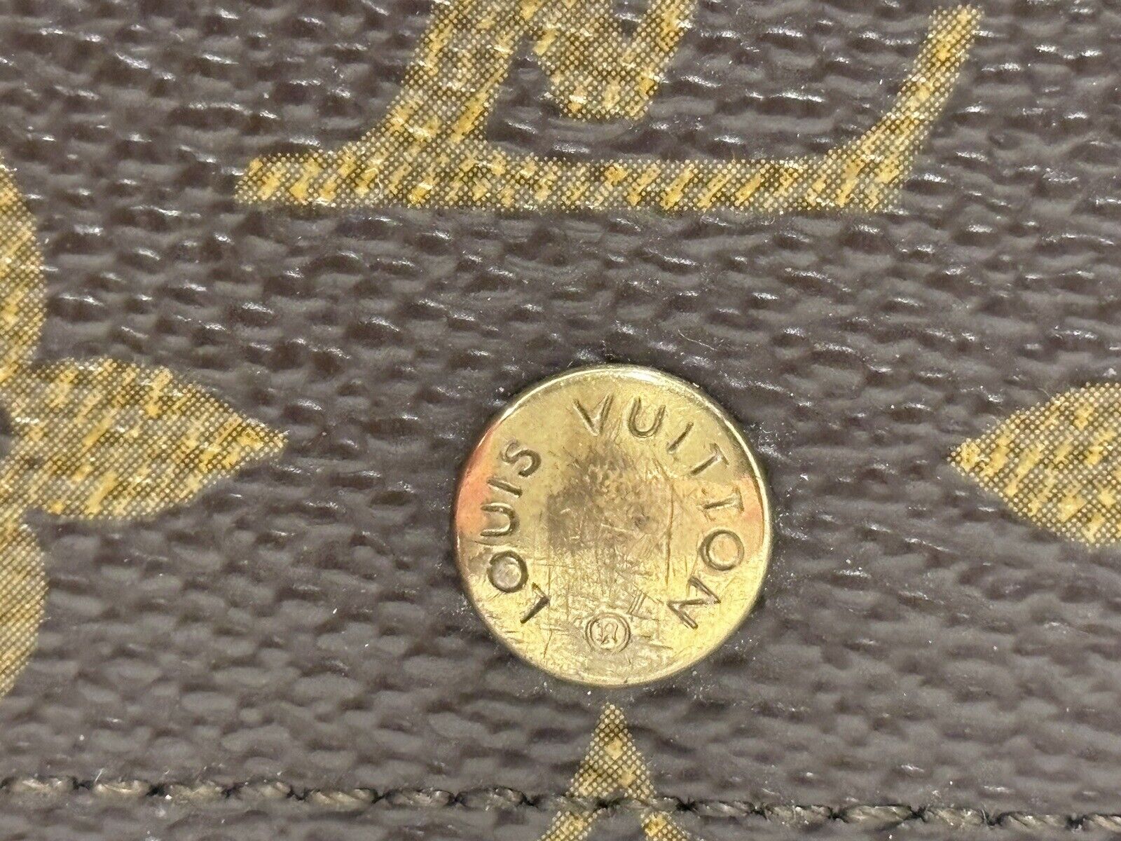 Louis Vuitton  6 Ring Key Case/ key holder Monogr… - image 10