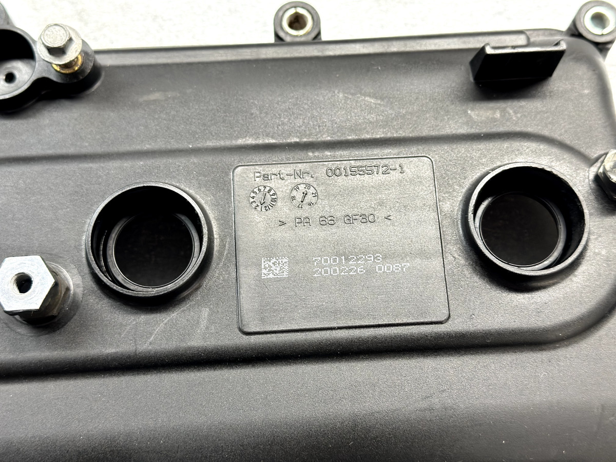 Mclaren LH Left Valve Cover 00155572-1 70012293 OEM | eBay
