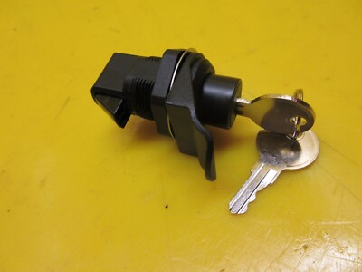 SEADOO SEA-DOO CHALLENGER JET BOAT GLOVEBOX GLOVE BOX LOCK WITH KEYS