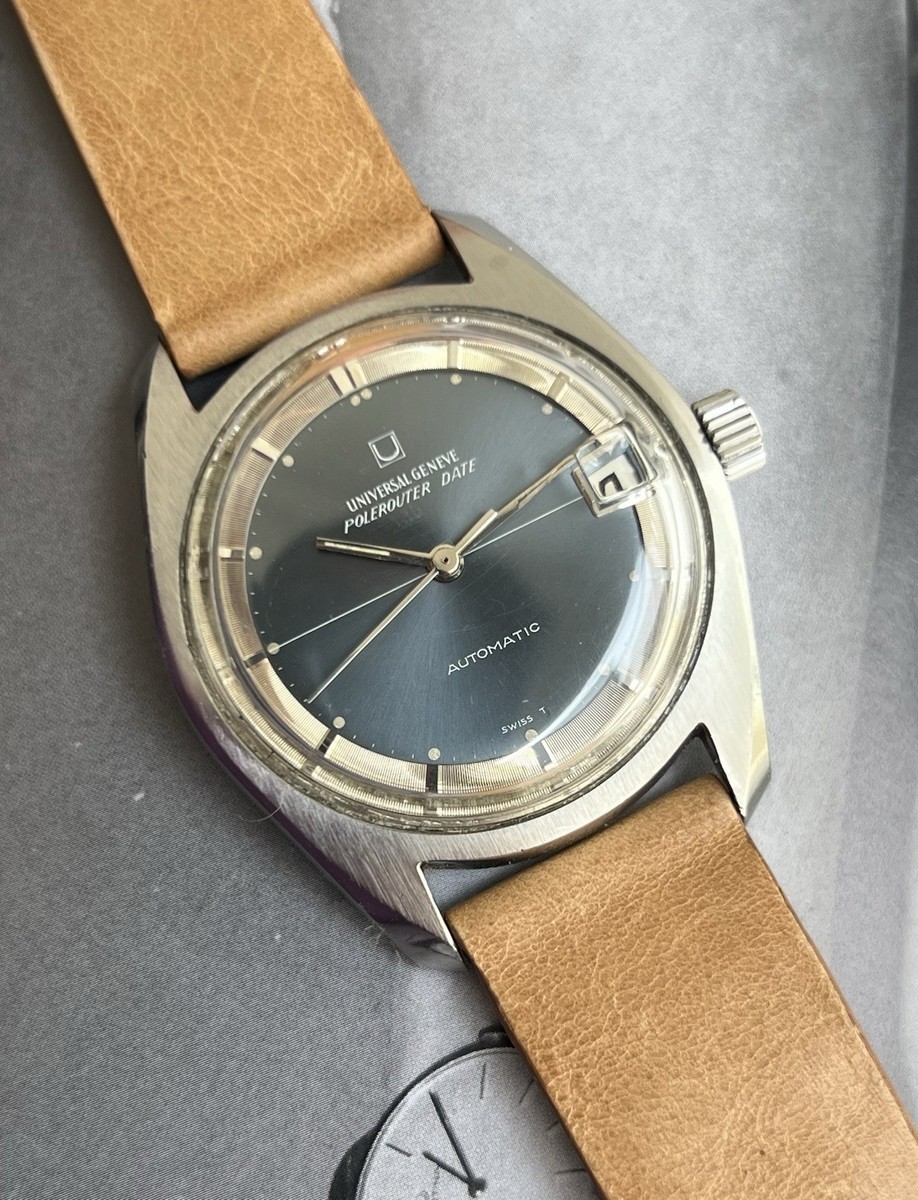Rare Universal Geneve polerouter date 869119/04 blue burst
