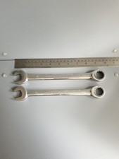 Halfords Professional Ratchet Spanners ×2,18 MM and 19 MM.