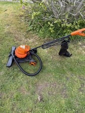 Leaf Blower And Outside Hoover With Bag Collection And Accessories