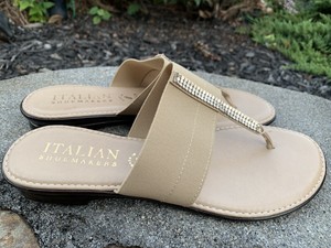 New Italian Shoemakers Flip Flops Sandals Size 9.5M Tan Boho Retro Comfy ECU