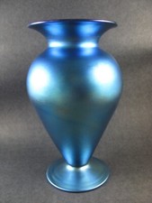 Stunning Lundberg Studios Blue Iridescent Art Glass Vase 9 1/2"
