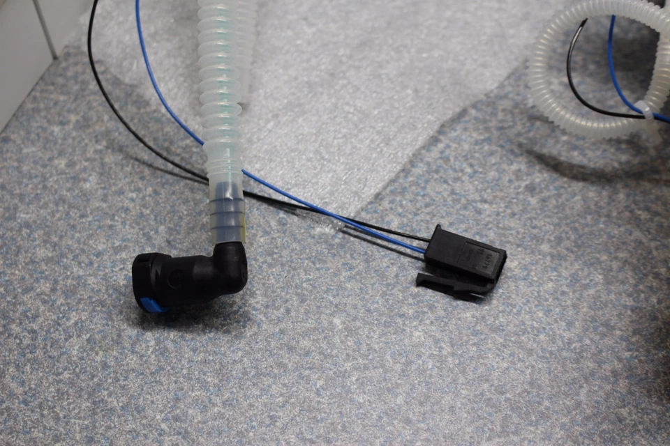 Genuine OEM Mercedes Fuel Tank Sending Unit & Filter W164 W251 ML350 GL450 GL550 - Image 3 of 4