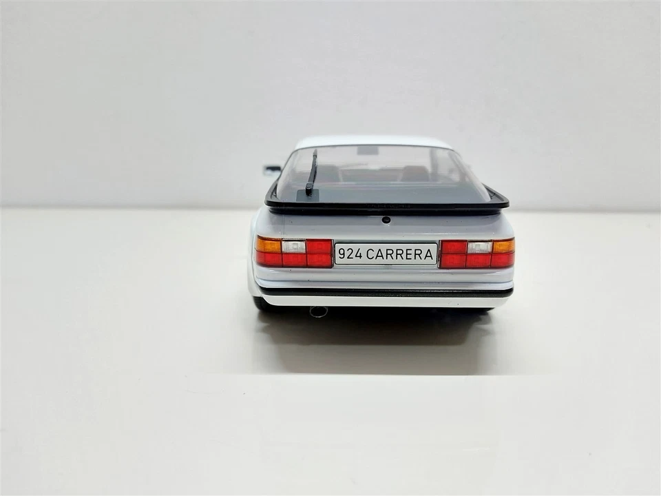 PORSCHE 924 Carrera GT Bianco del 1981 - 1/18 MCG art. MCG18197 - Immagine 4 di 4