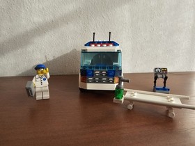 Retired 2006 LEGO City Sets 7902 Dr's Car & 7890 Ambulance-Used-Complete