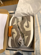 Jordan Air Jordan 1 Low Herren Sneaker Low Top Grau/Beige EU 42,5 Neu