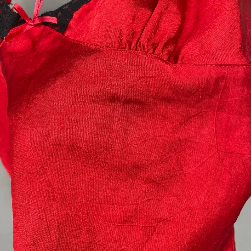 Top Cami Rojo Satinado Sin Límites XL Negro Encaje Ribete Sexy Y2K Caprichoso Gótico Tanque Foto 3 de 4