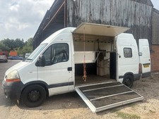 3 5 ton horse box renault