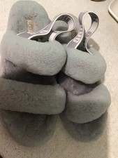 UGG Slippers ladies size 6 grey Authentic.