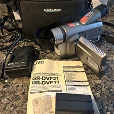 JVC GR-DVF21U Digital Cybercam 2 Batteries, Charger, Bag, Instruction Books