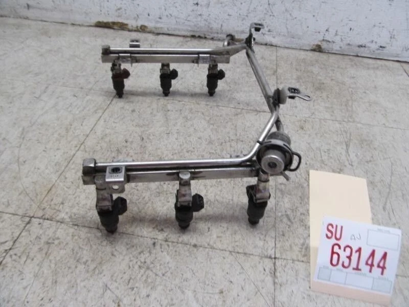 Audi A4 1996-1998 2,8 L inyección de combustible de gas riel rampa regulador de presión fabricante de equipos originales Foto 3 de 4