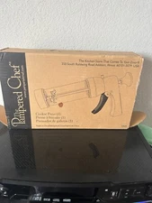 The Pampered Chef Cookie Press #1525 15 Discs In Original Box