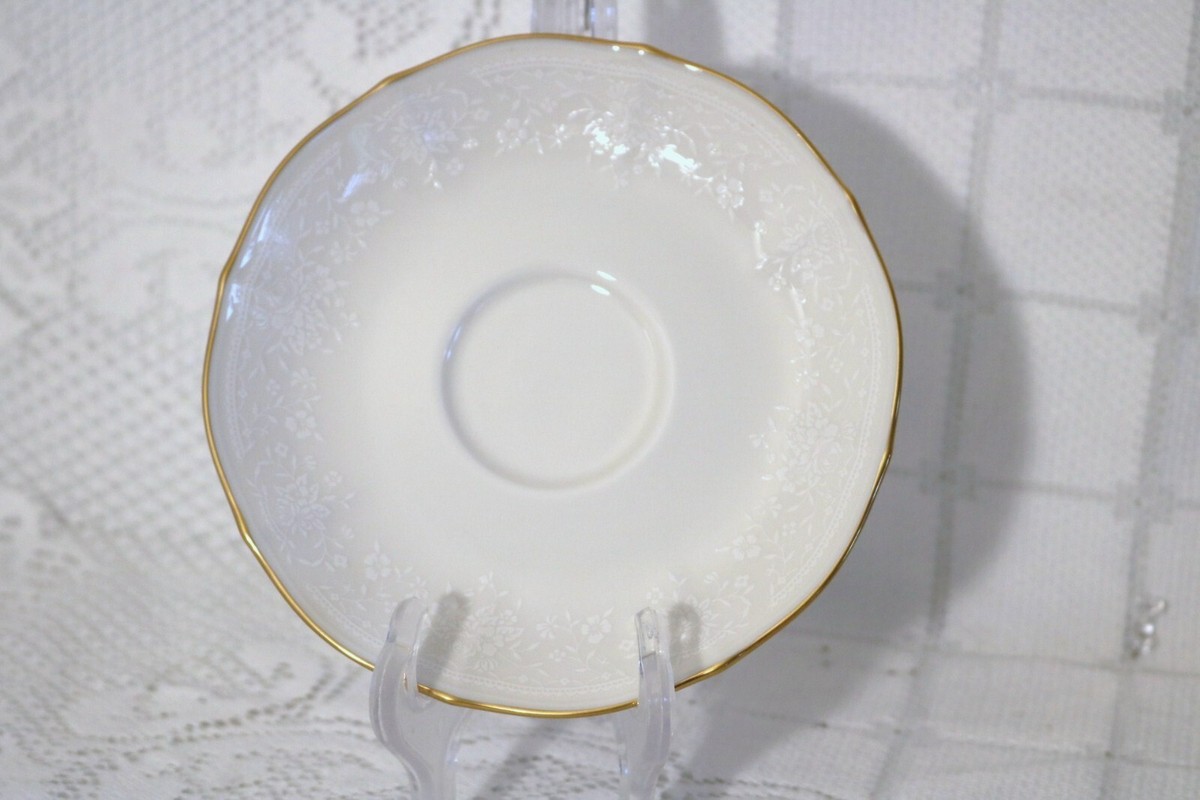 NORITAKE CHANDON 7306 JAPAN IVORY CHINA 28 Pc Set 7 Pc Place