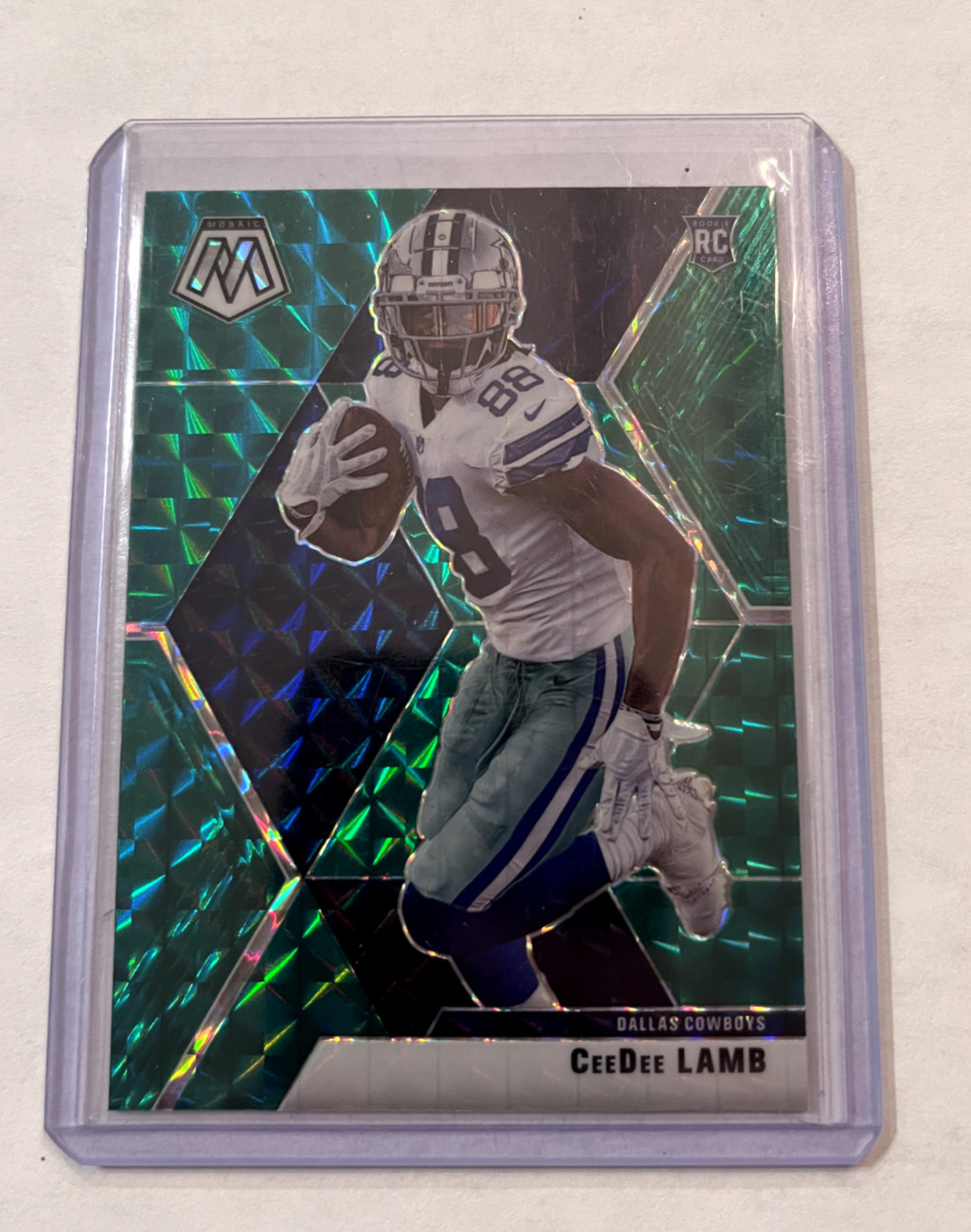 2020 Panini Mosaic - Rookies CeeDee Lamb #207 Green Mosaic Prizm (RC)