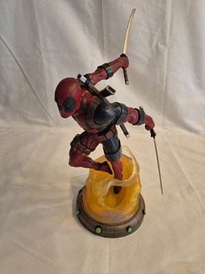 Marvel Deadpool Diamond Select Toys Sammlerfigur 28 cm. Sehr Selten Rare