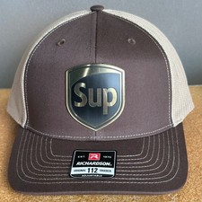 Richardson 112 Sup, this famous logo from UPS on the famous brown hat "Sup"
