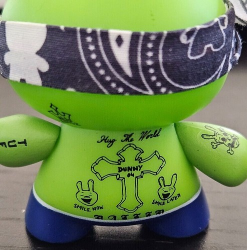 Kid Robot Dunny series 4 Dupac Hug Life by Nico Berry 1/24 - Picture 6 of 13