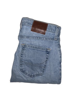 red heart converse high top