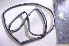 GENUINE JAGUAR XJ6 & XJ12 1987 - 1994 Body Door Seal BDC6415 ORIGINAL BOX
