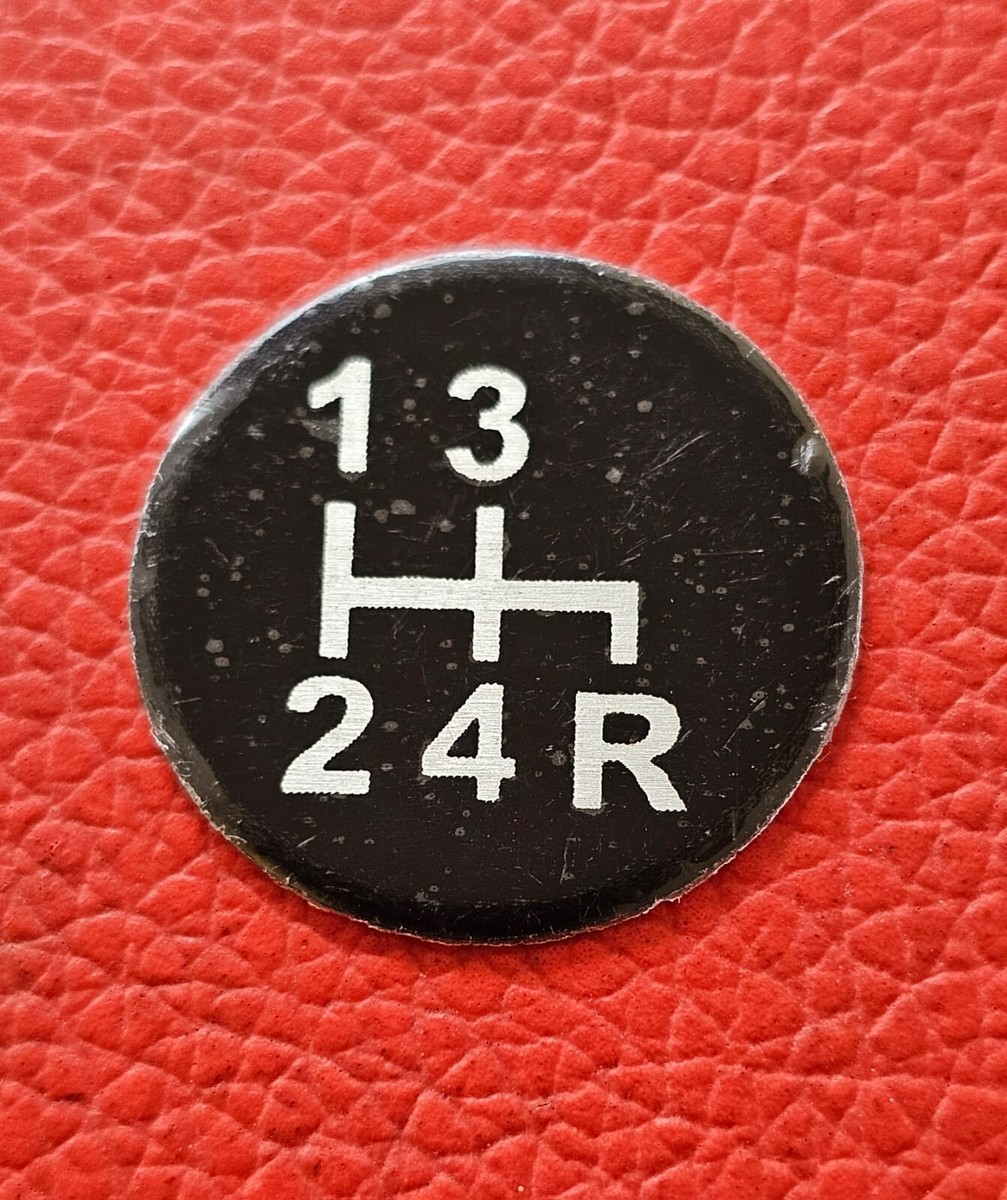 SUZUKI LJ80 SAMURAI GEAR SHIFT LEVER KNOP 4 SPEED STICKER EMBLEM