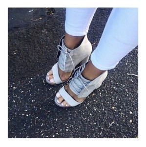 gray tie up heels