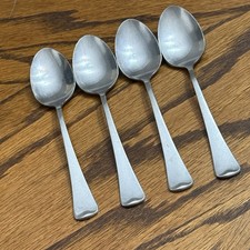 Oneida 1881 Rogers Distinction Wyndham American Artistry 4 Teaspoons Stainless