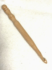 Beautiful Hand carved CURLY MAPLE WOOD YARN CROCHET HOOK size K
