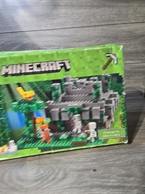 LEGO 21132 Minecraft Jungle Temple RETIRED New Factory Sealed Box [Dmg Box]