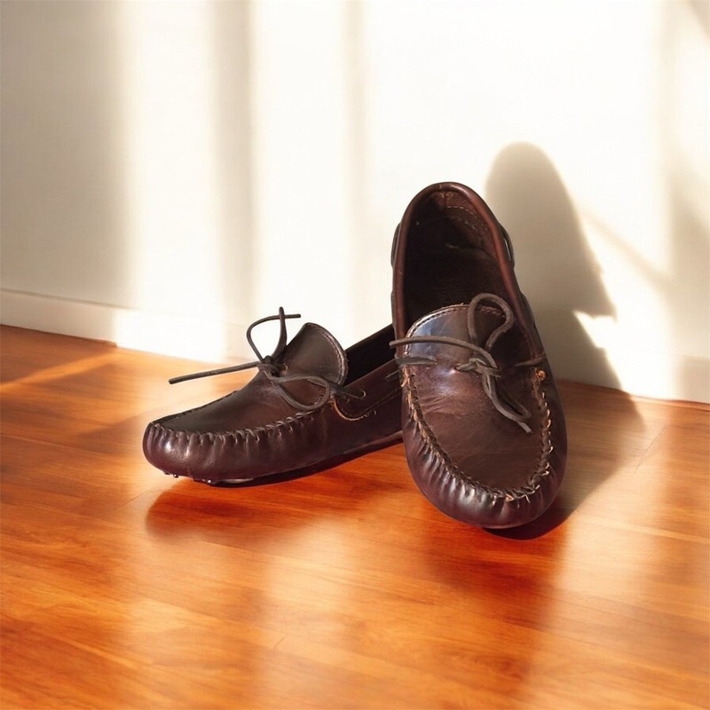 Minnetonka Driving Moccasins, Classic Brown, Women’s Size 9